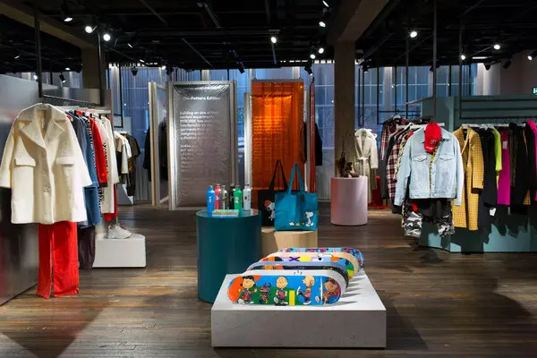 The Worldwide Destination for Contemporary Luxury