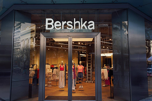 The Bershka Blueprint How to Master 2025 Aesthetics on a Budget